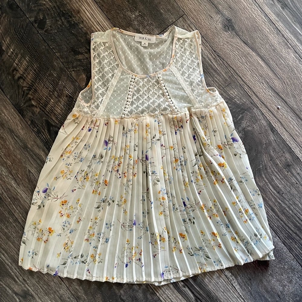Women’s baby doll top